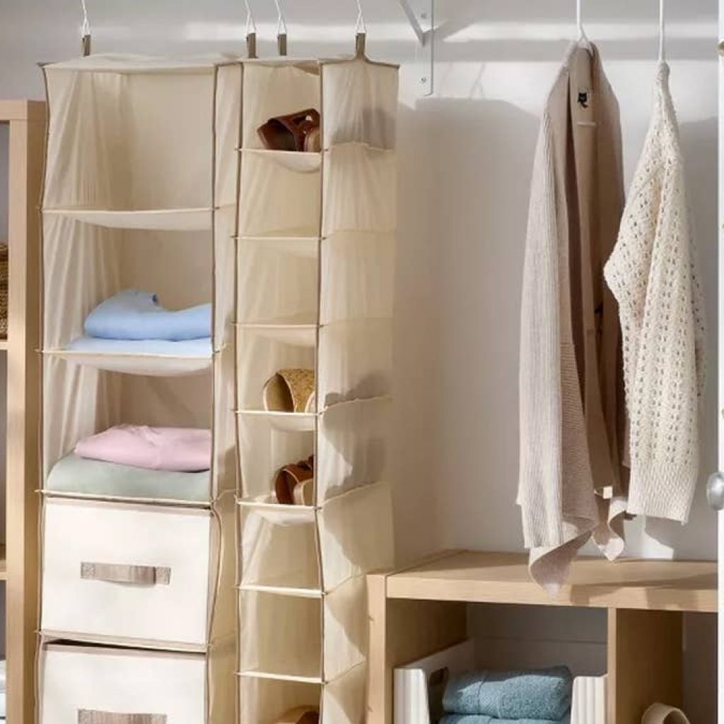 How to maximize space in a small closet