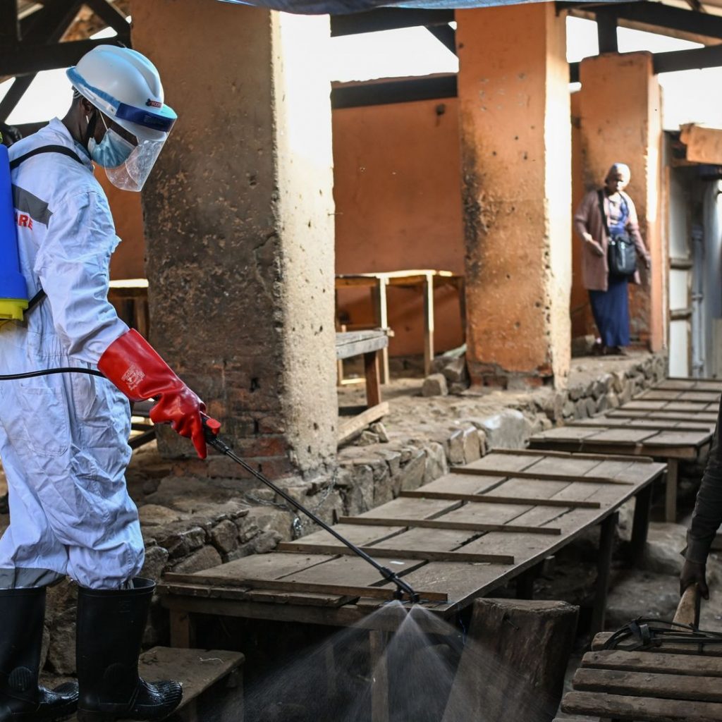 Suspected Ebola cases in DR Congo outbreak jump to more than
900