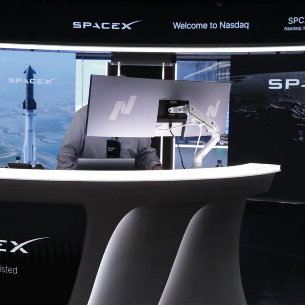 SpaceX shares hold steady after three-day rally loses
steam