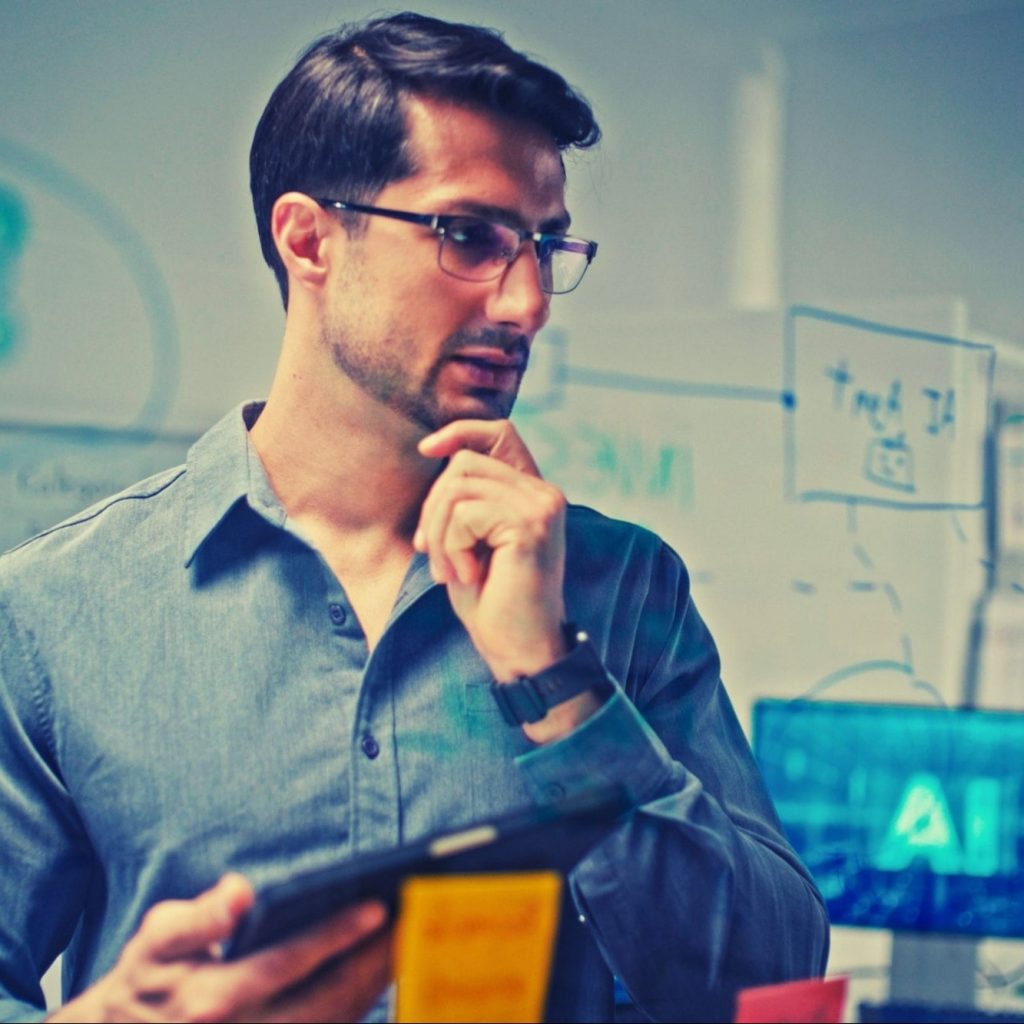 Why the Smartest Leaders Are Acting Before They Feel Ready on AI