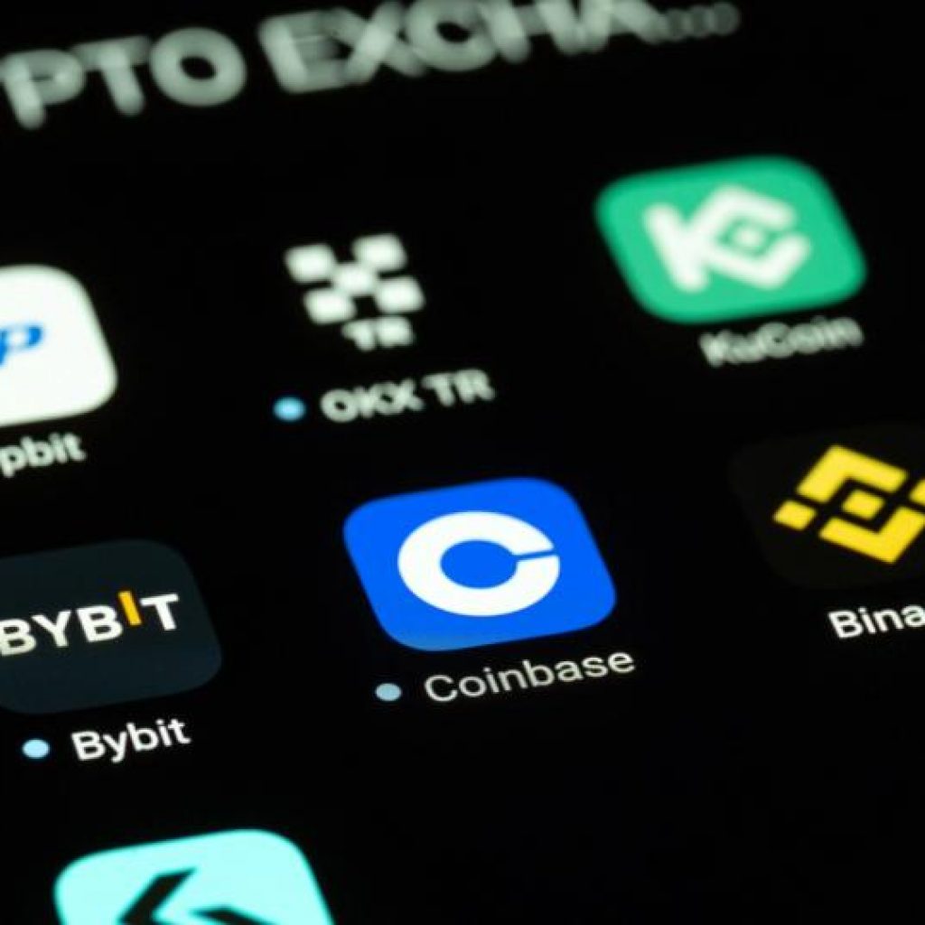 Coinbase to join tokenized stock race with onchain shares,
dividend payments
