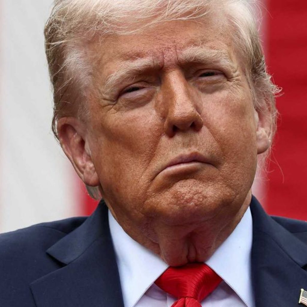 Trump supporter hits the boiling point while defending
president’s intelligence