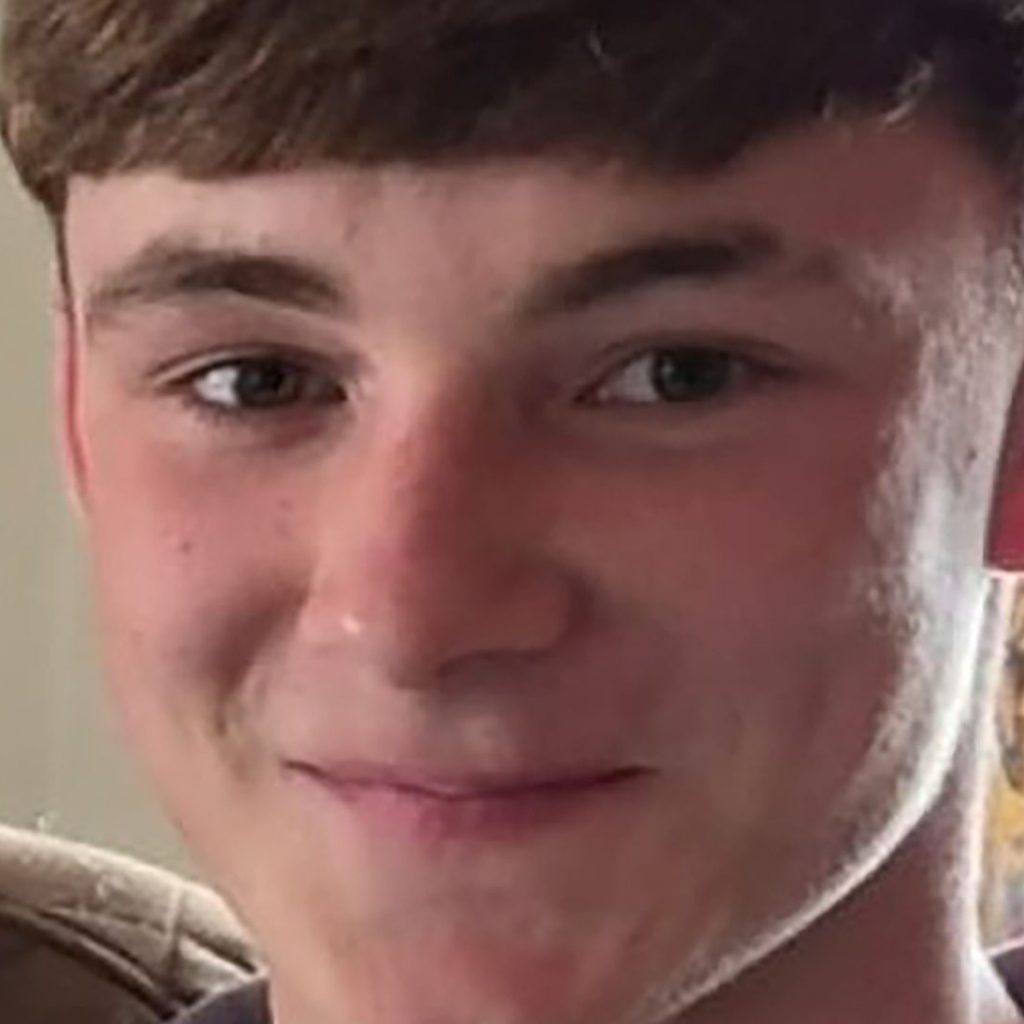 Police name teenage spectator killed after crash at car
rally
