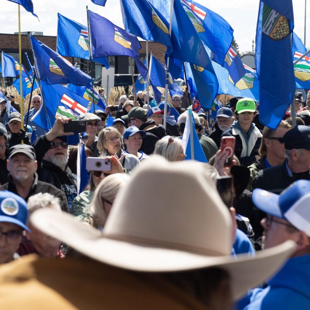 Alberta businesses weigh in on independence talk