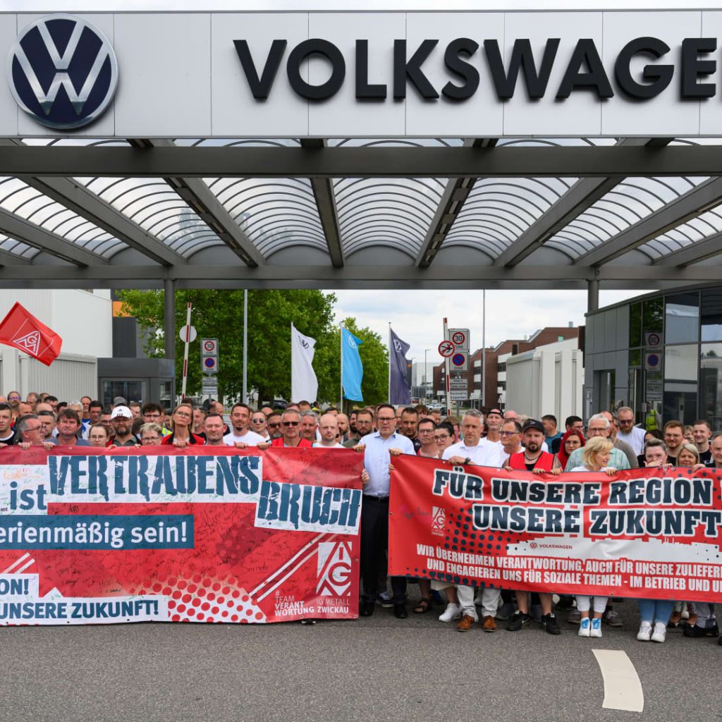 Volkswagen braces for boardroom showdown over historic
cost-cutting plan
