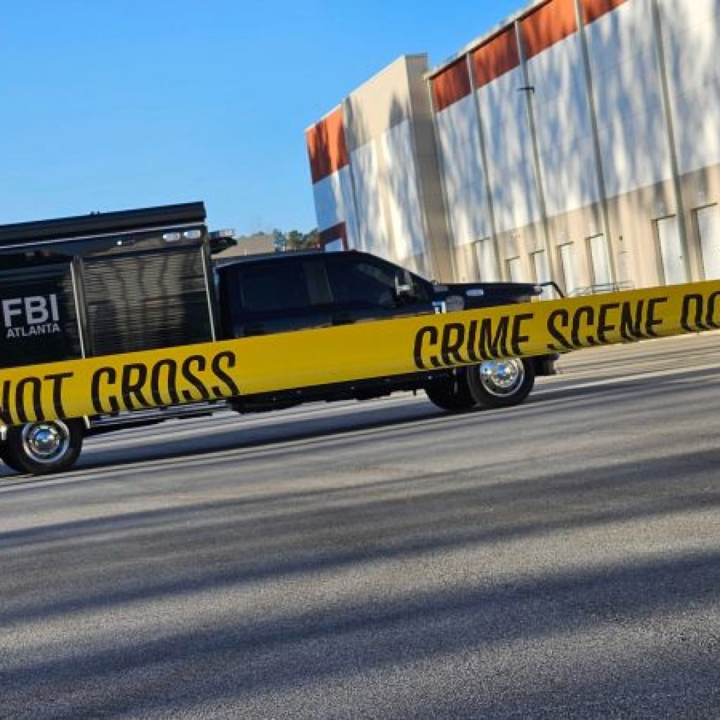 FBI redirects hundreds of analysts to examine Fulton
County’s 2020 election records