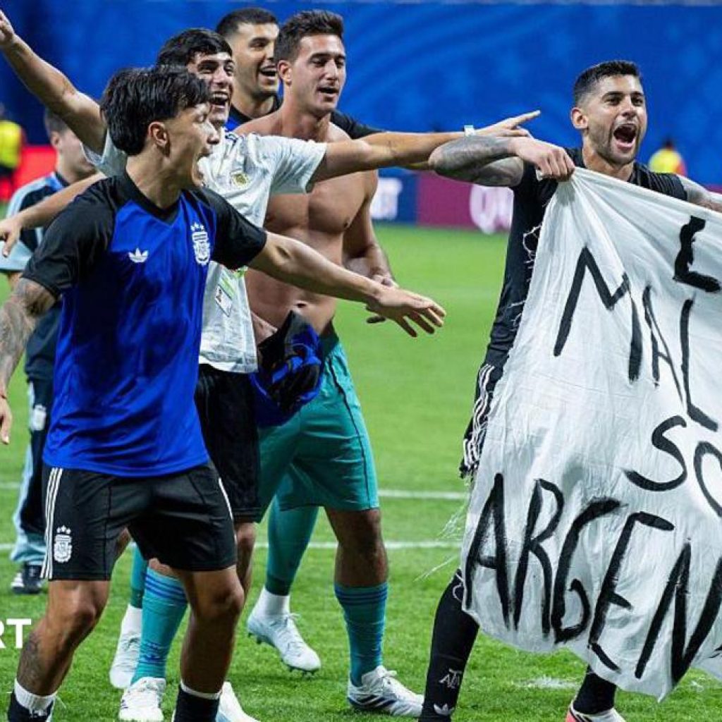 Fifa ‘assessing reports’ over Falklands banner