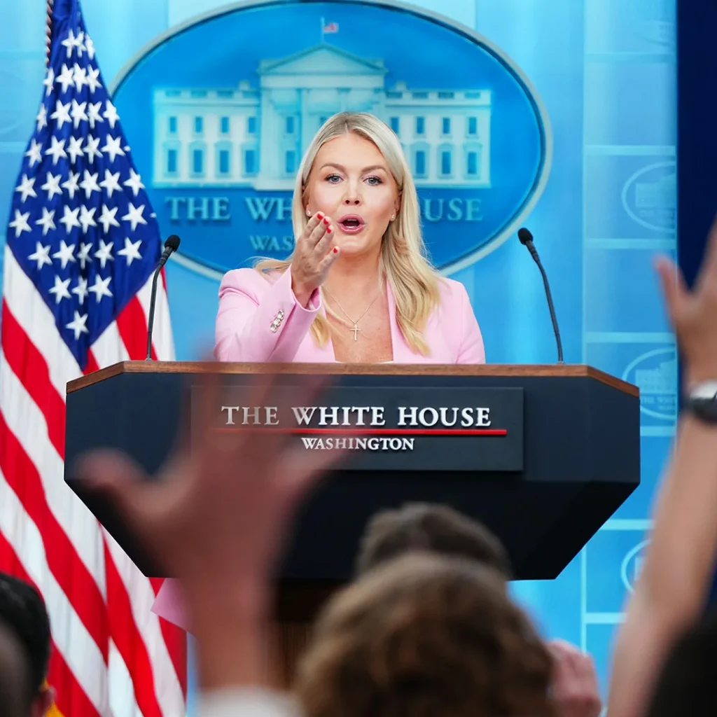 Kalshi hands over Trump’s teleprompter operator to the feds.
Here’s why