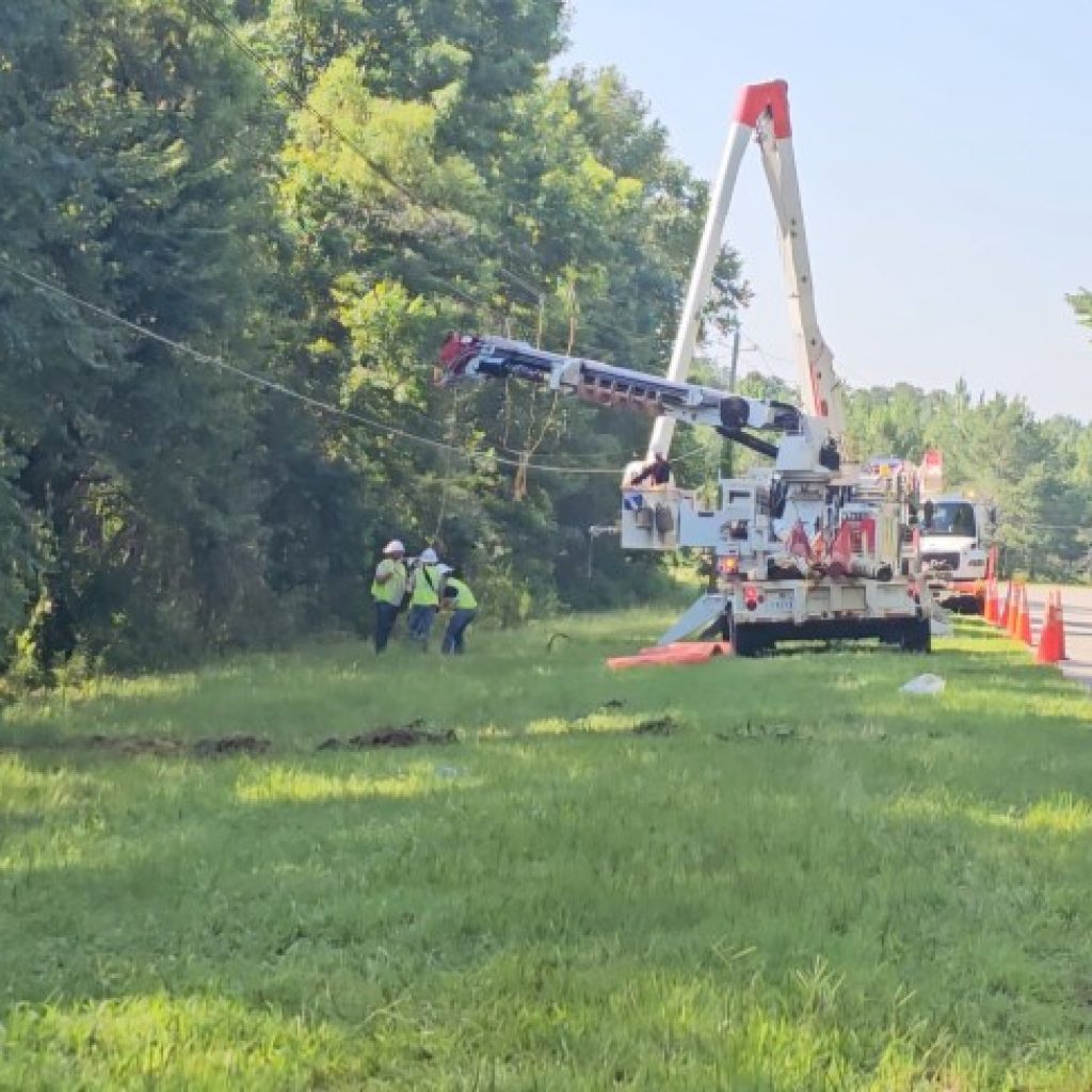 Authorities investigating rollover crash in Phenix City that
left one man dead