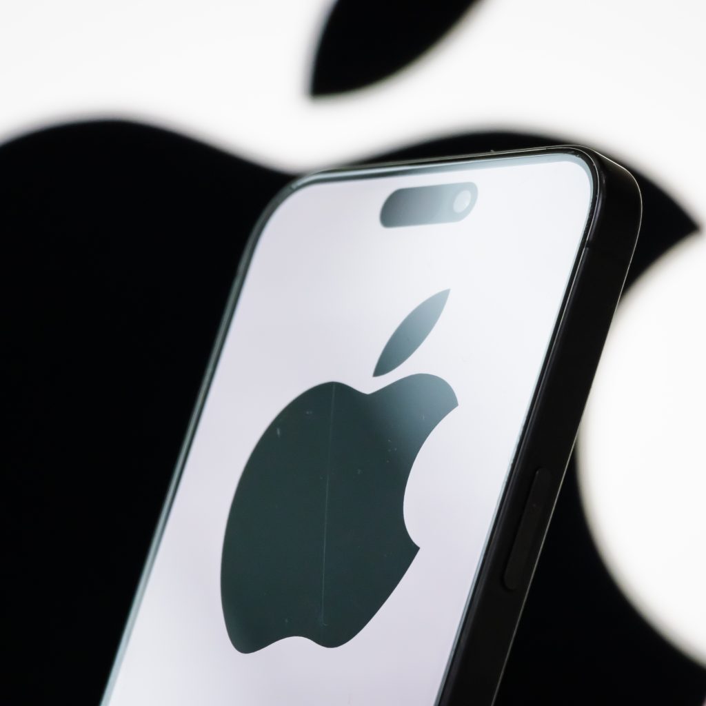 Apple’s Hide My Email feature has a bug that’s been exposing
real email addresses, researcher claims