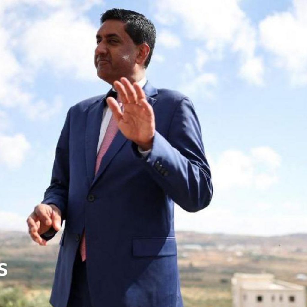 US Democrat Ro Khanna says he was detained by armed Israeli
settlers