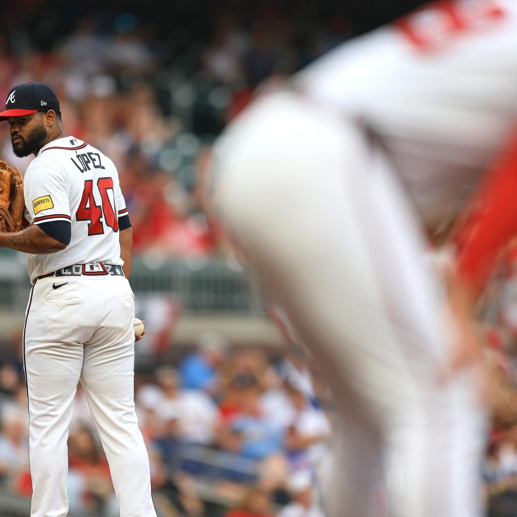 Reynaldo López and the Braves look to even the series in St. Louis
