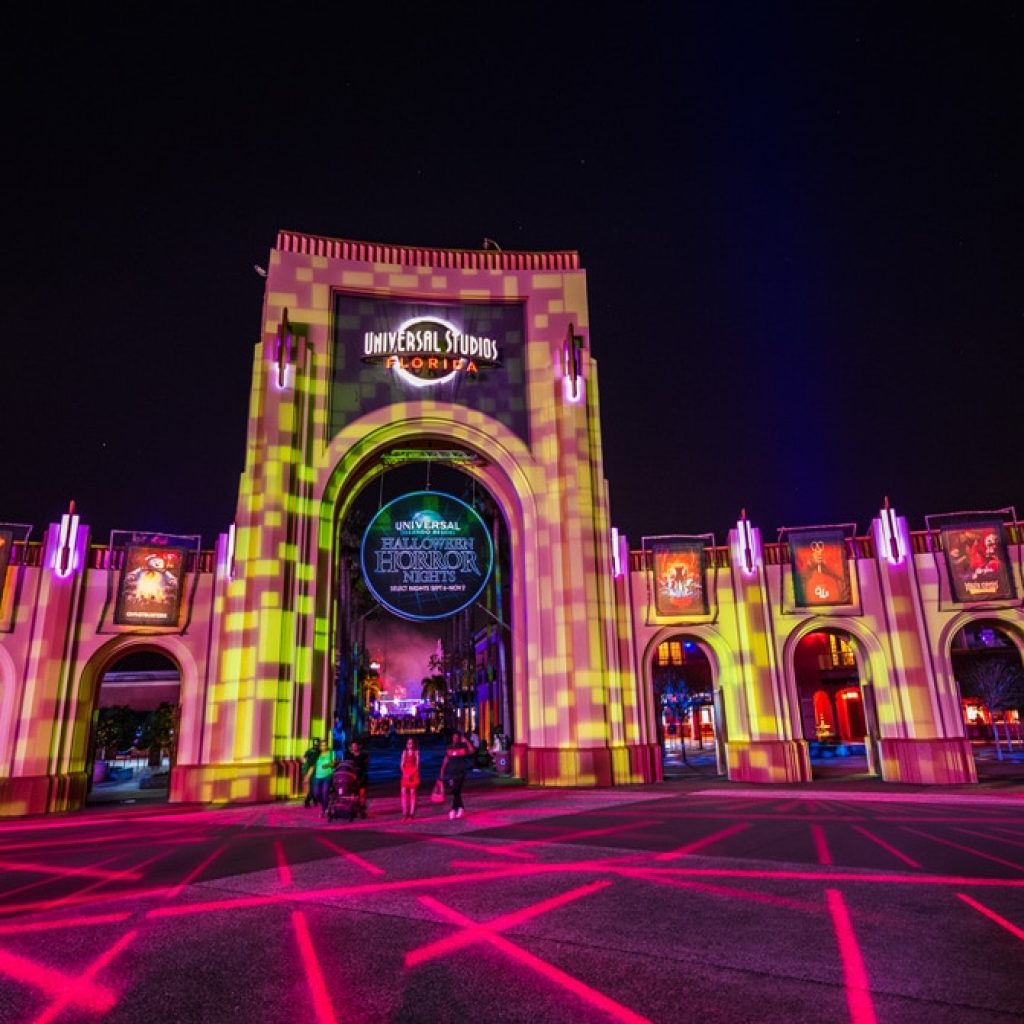 Why Universal Ending Frequent Fear Express Pass at Halloween
Horror Nights is Good, Actually.