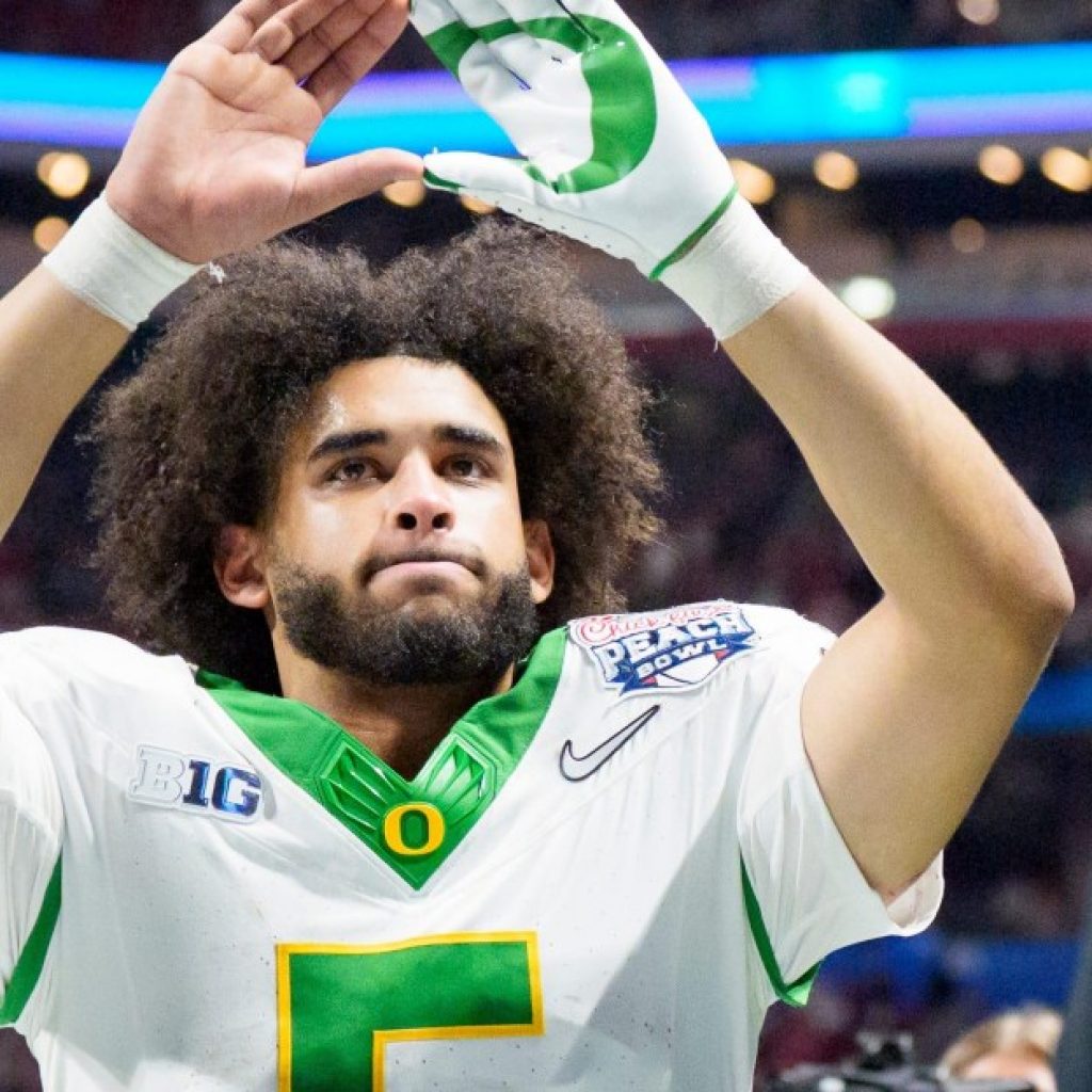 How does Oregon’s Dante Moore compare to other QBs in the
2027 NFL Draft class?