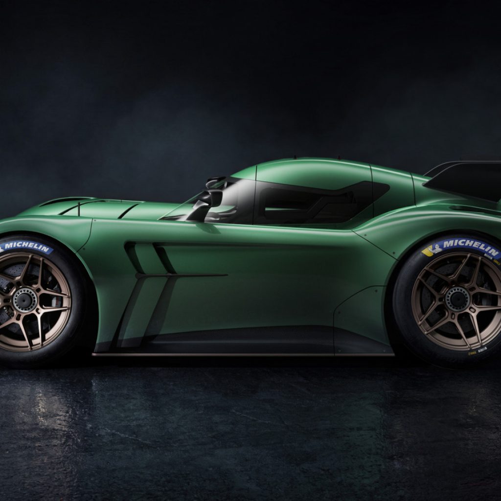 McMurty Reveals $1.3 Million Production Spéirling Fan
Car