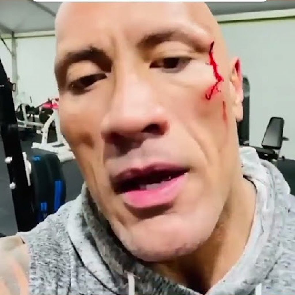Kevin Hart making fun of The Rock 🤣 (via therock,
kevinhart4real/IG)