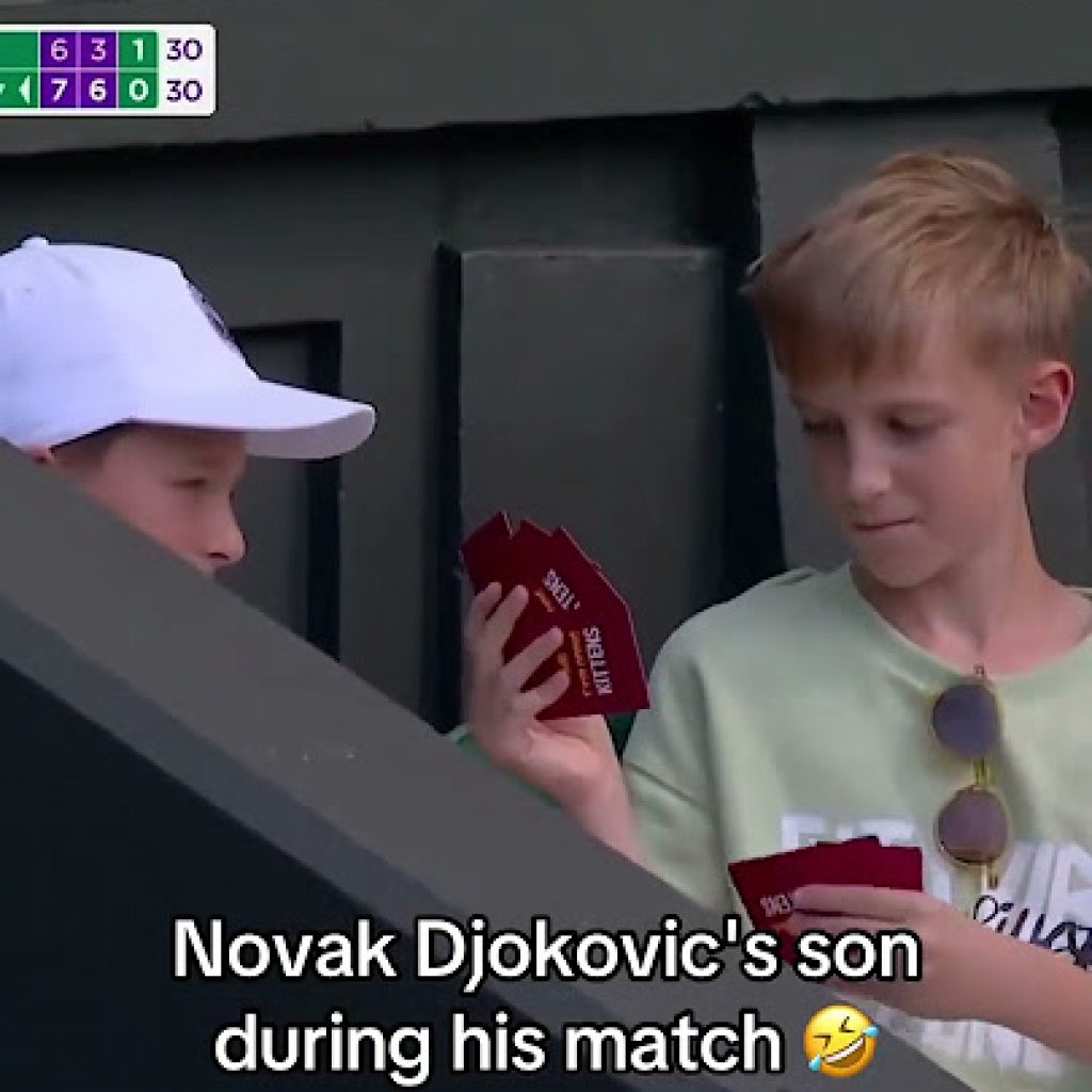 Novak Djokovic’s son during his match 🤣
