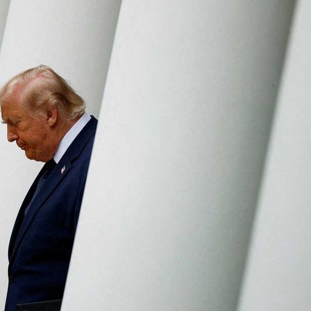 Ex-GOP aide blasts Dems for not standing up to Trump’s First
Amendment attacks