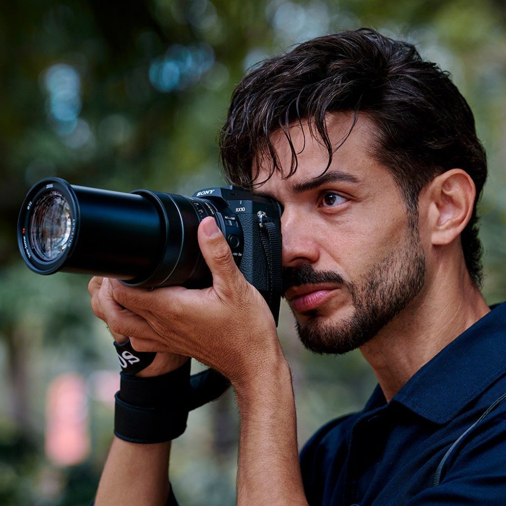 Sony just revived its RX10 V bridge camera with a built-in
massive zoom lens