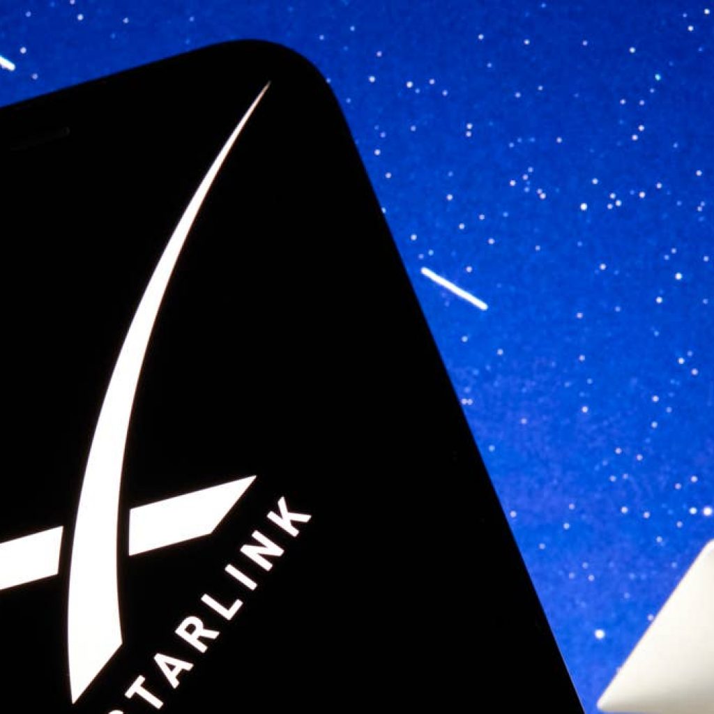 SpaceX turns heads ahead of earnings with new mega deal