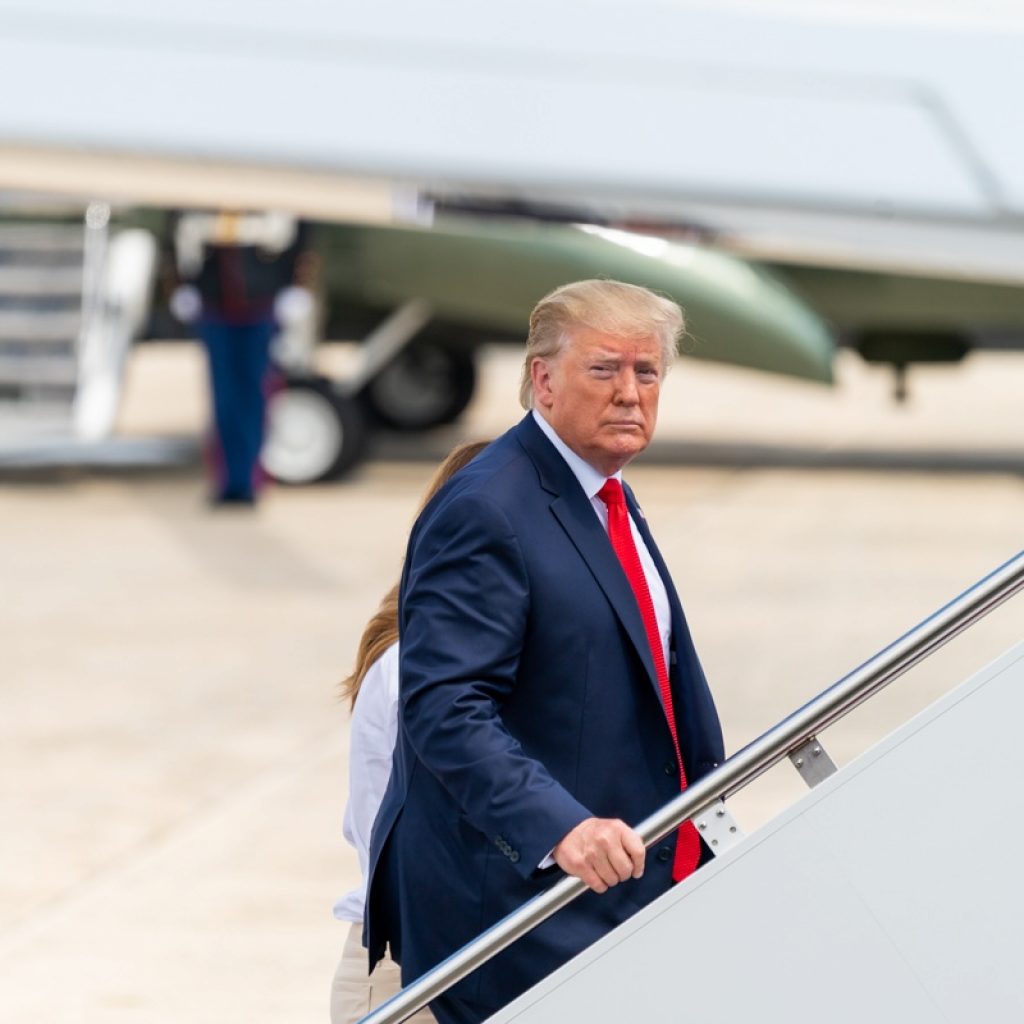 Trump Goon Subpoenas NYT Reporters Over Embarrassing Air
Force One Story