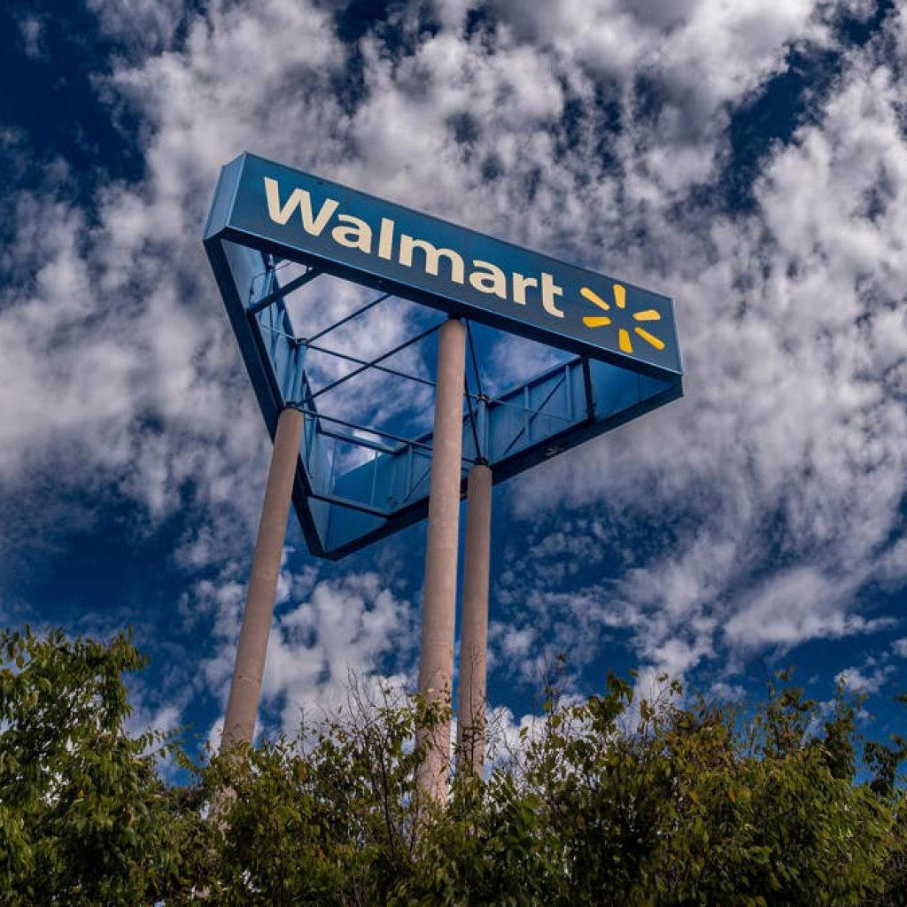 Walmart’s bestselling $790 Windows 11 laptop is now 49% off