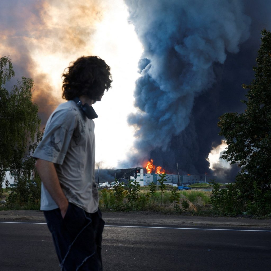 Ukraine reinforces Donetsk as it seeks to disrupt Russia’s
weapons flow