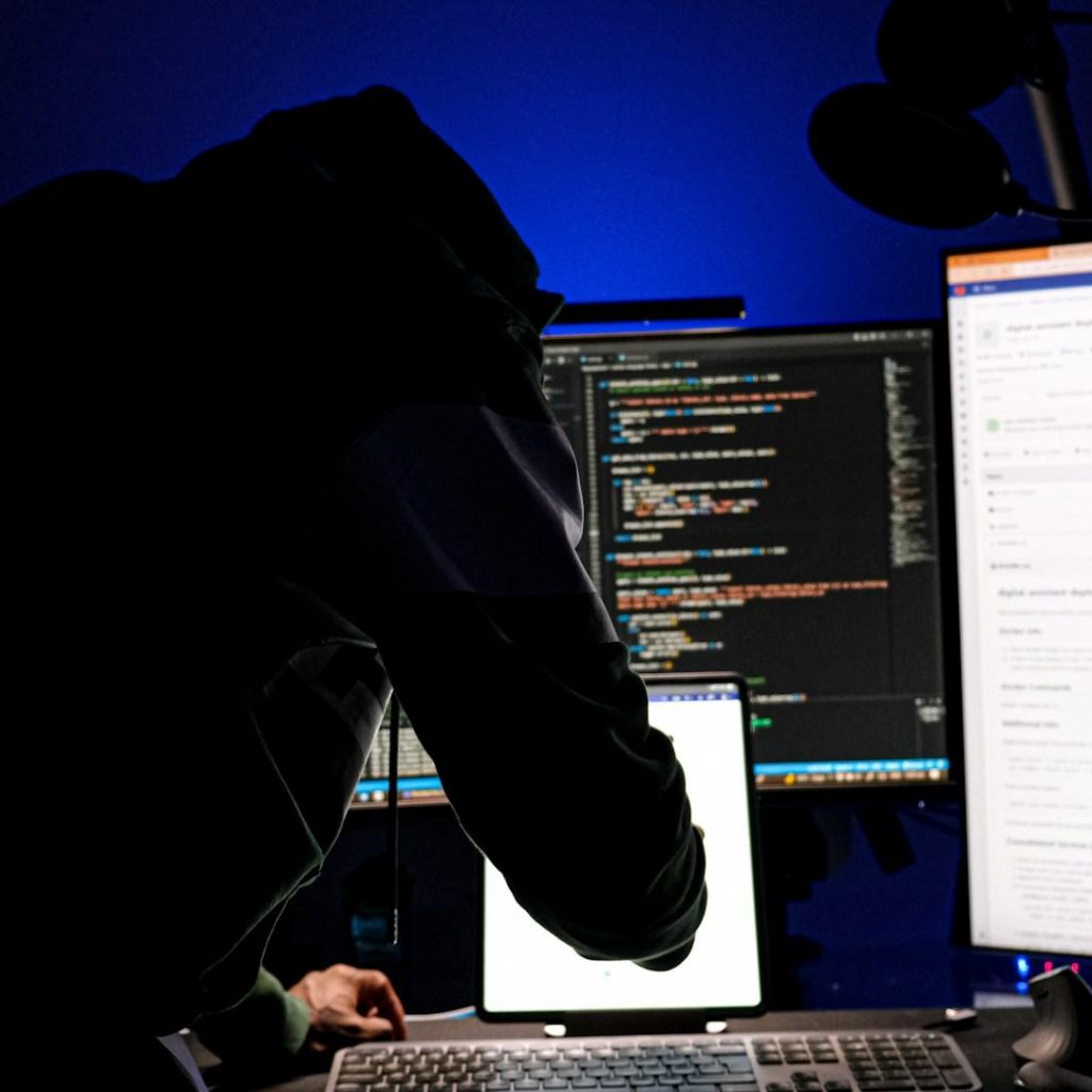 Bitcoin cold-wallet attack spreads to 4,500 addresses as
losses near $89 million