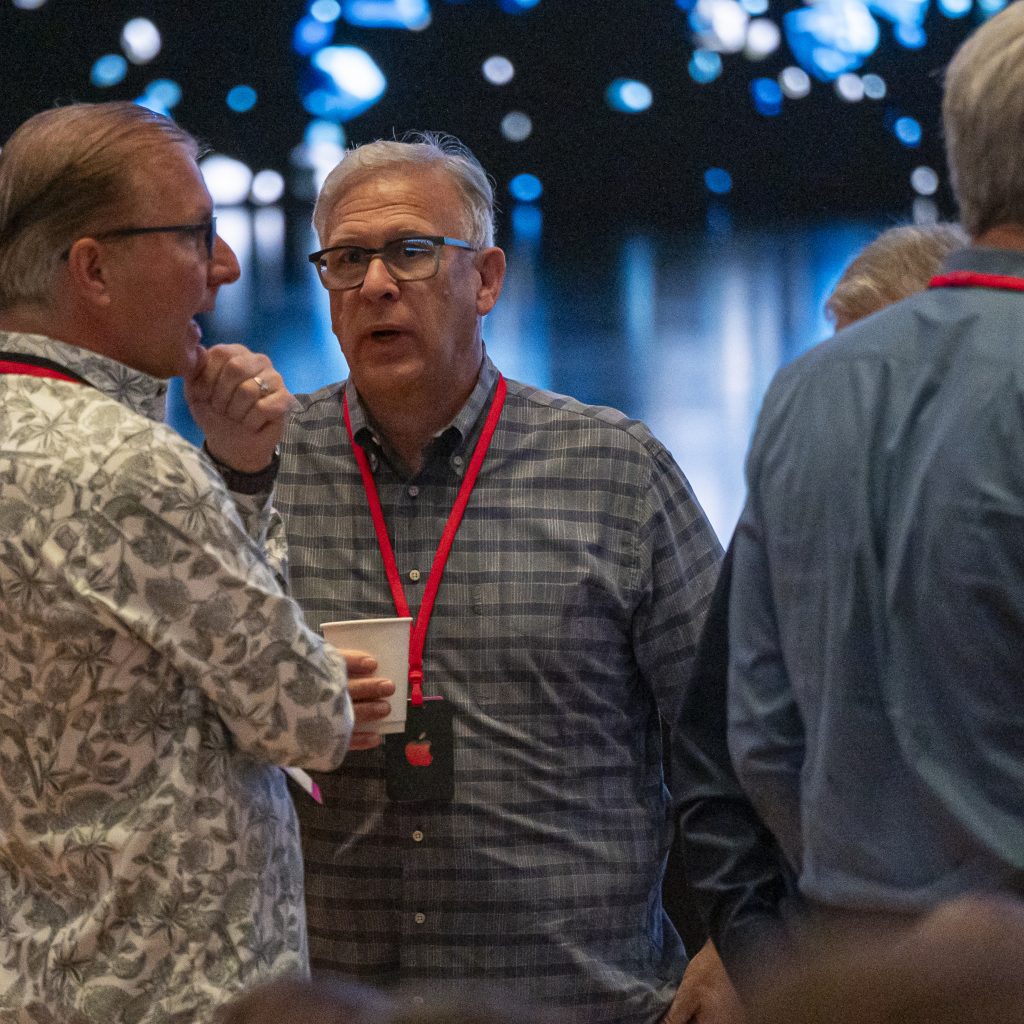 Apple’s top App Store exec, Phil Schiller, follows wave of
exits as CEO Tim Cook steps down