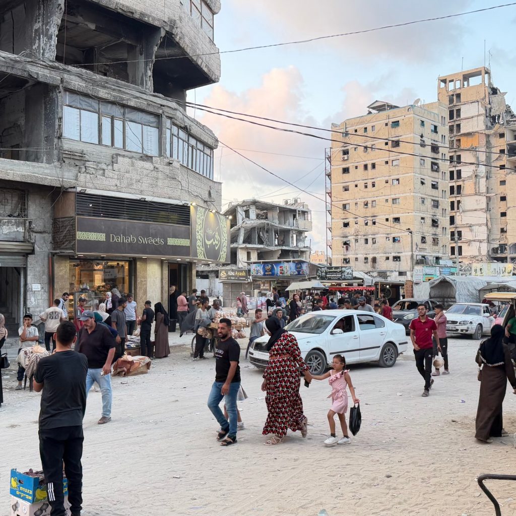 Gaza forced to use unreliable online payments amid ‘cash
famine’