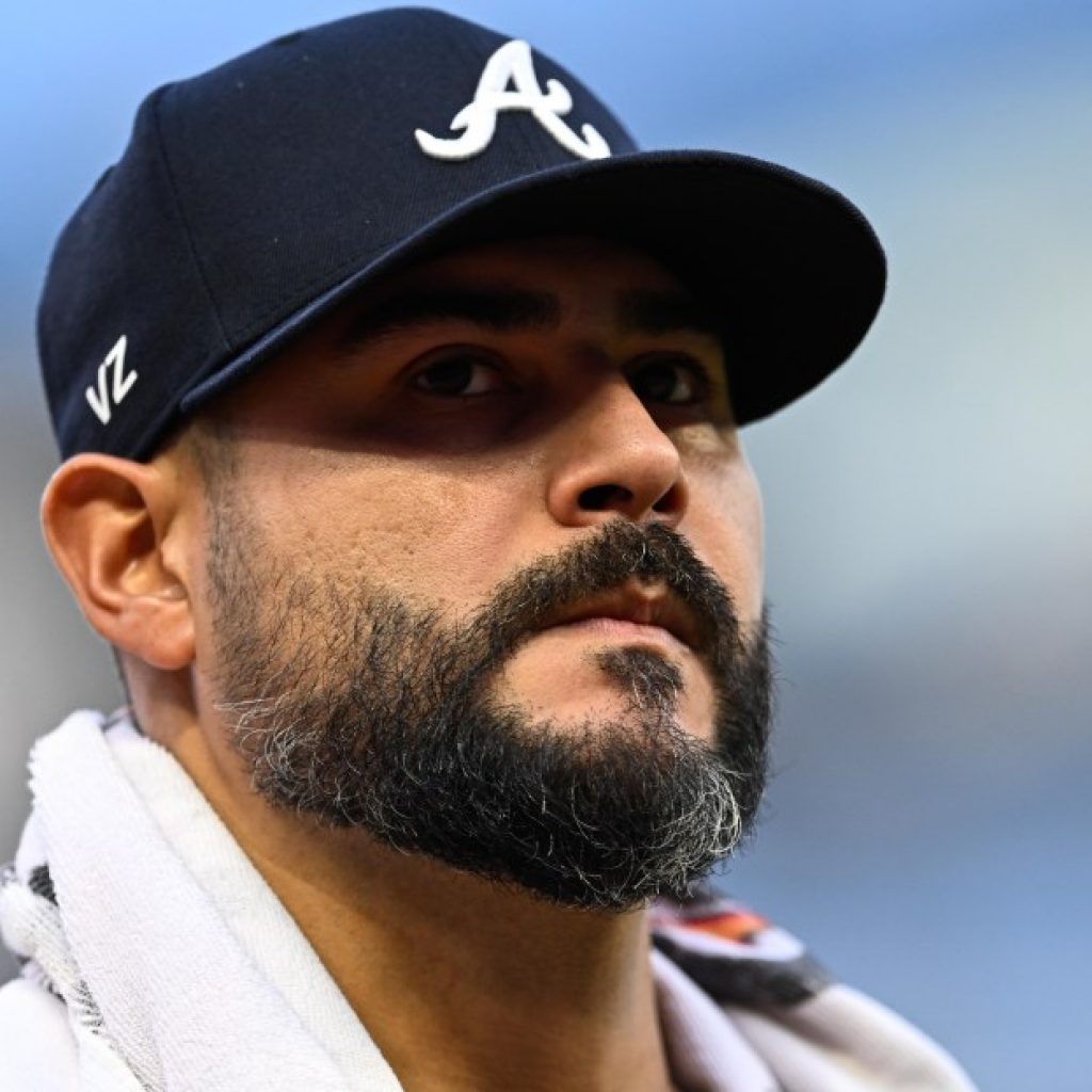Braves News: Martin Perez, taking care of business,
more