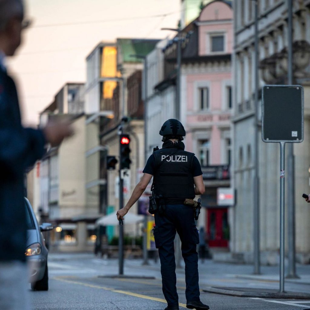 Manhunt under way after deadly shooting at rave in
Switzerland