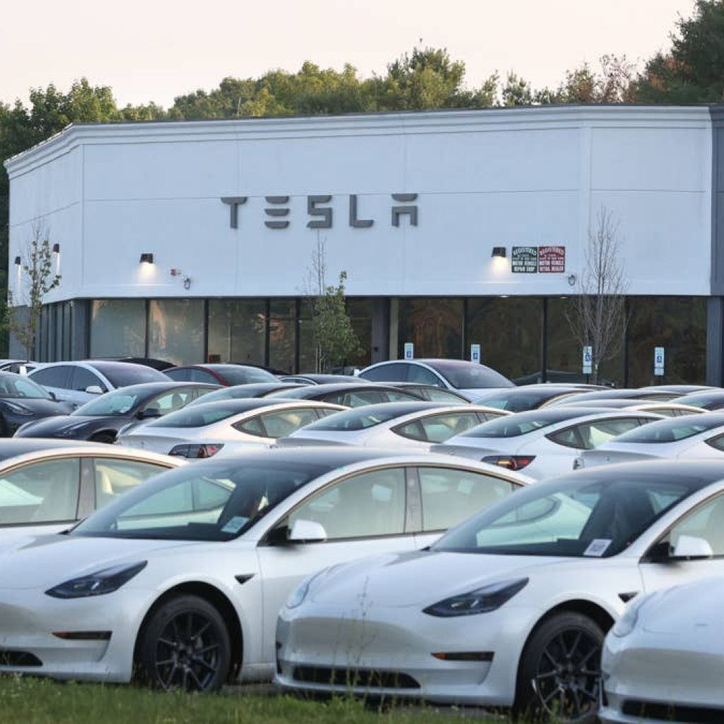 Tesla stock surges as super bull turns slightly more bearish