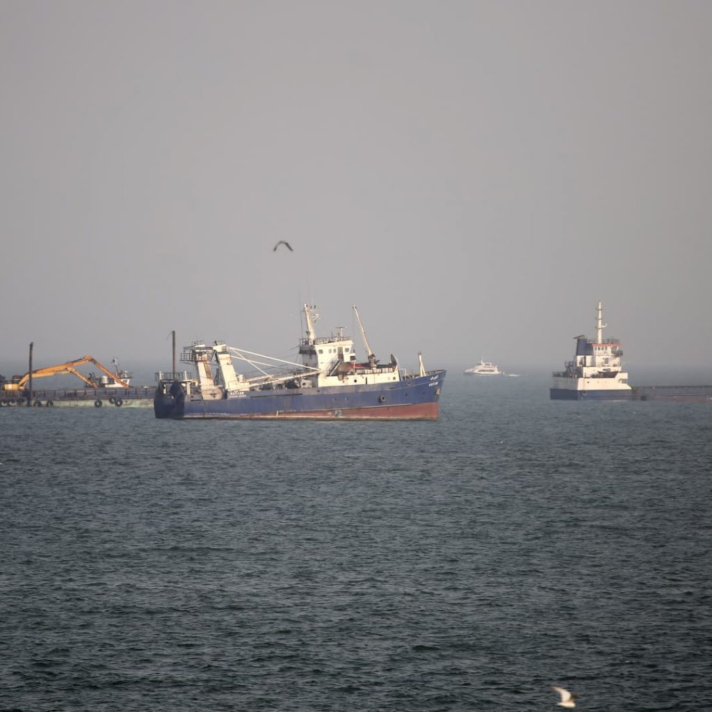 Oil extends gains, with Brent above $101 after U.S. destroys
Iranian oil tankers