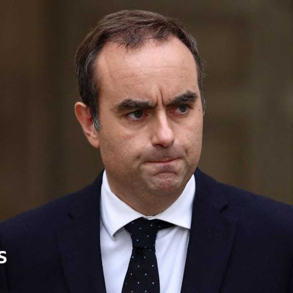 French PM warns against escalation of school protests after
164 arrested