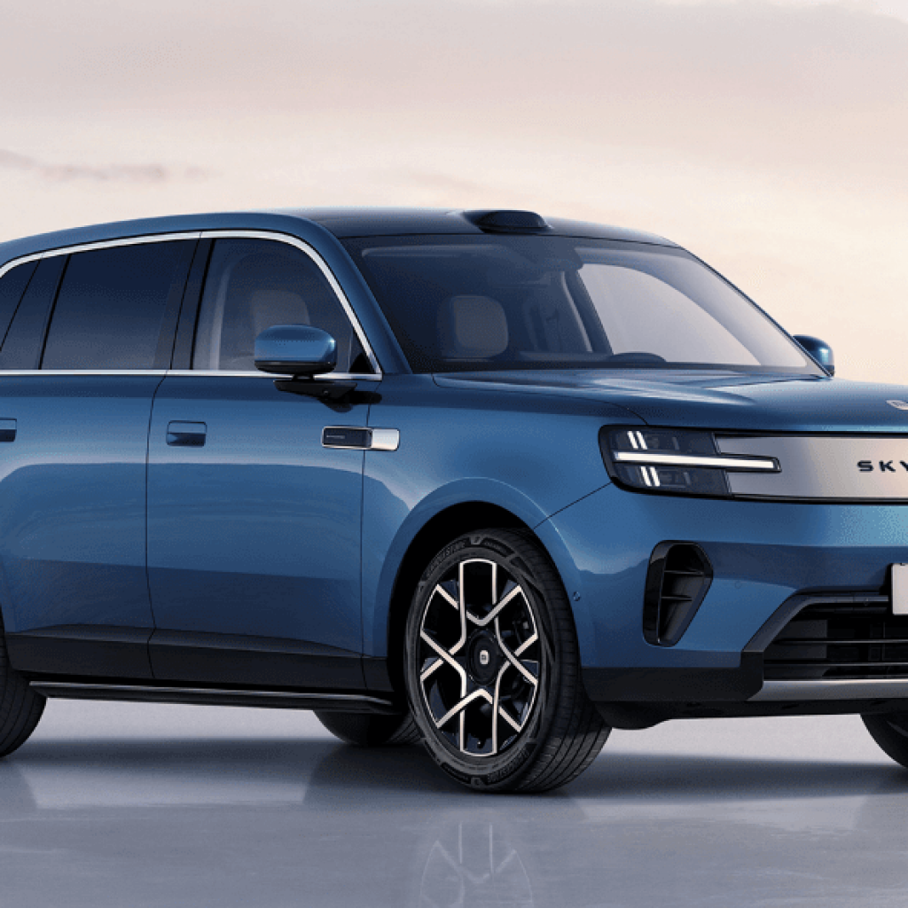 Xiaomi Has a Luxury SUV for $31,000 That All Western Brands
Should Fear