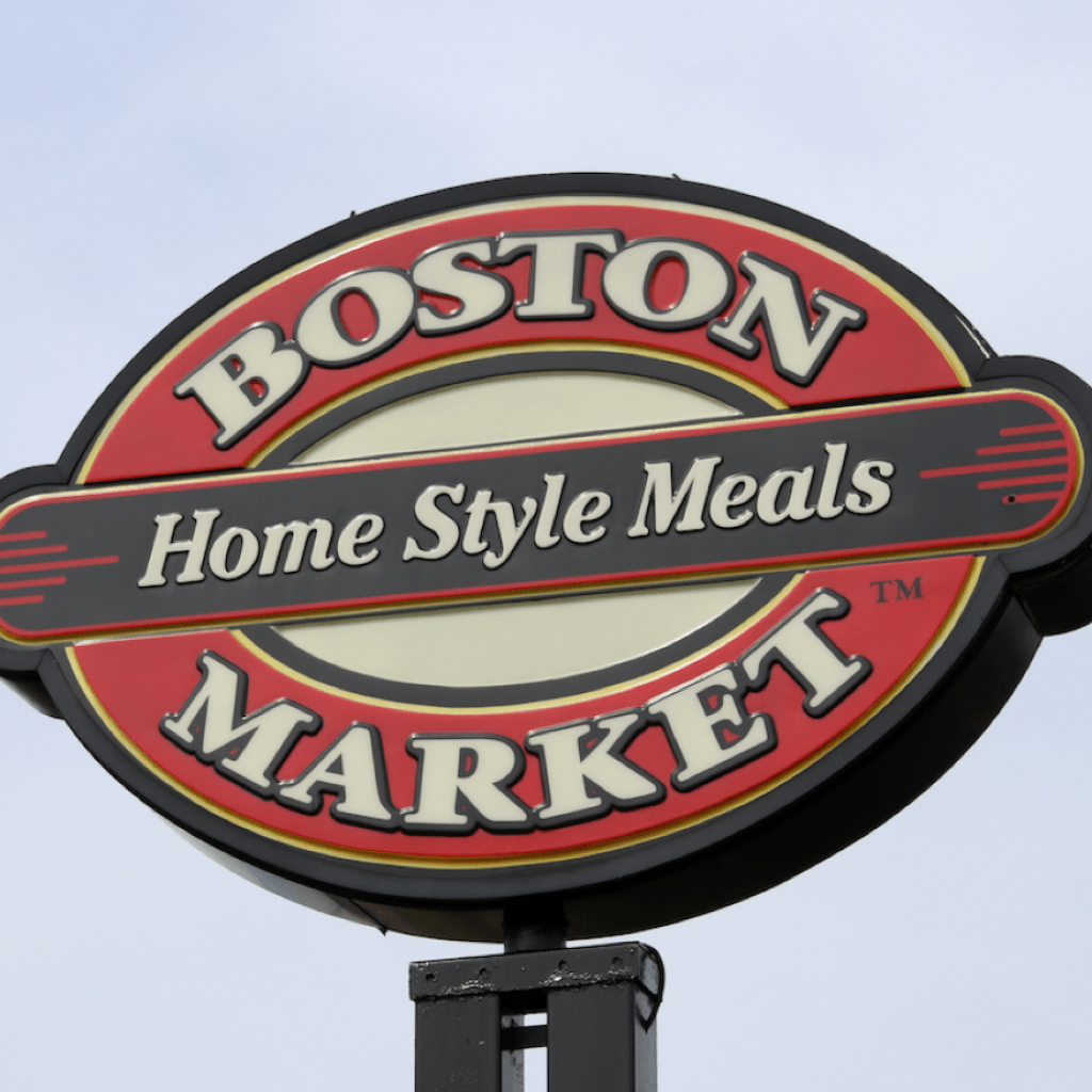 5 Restaurant Chains With the Best Roast Chicken and Corn on the Cob, According to Diners