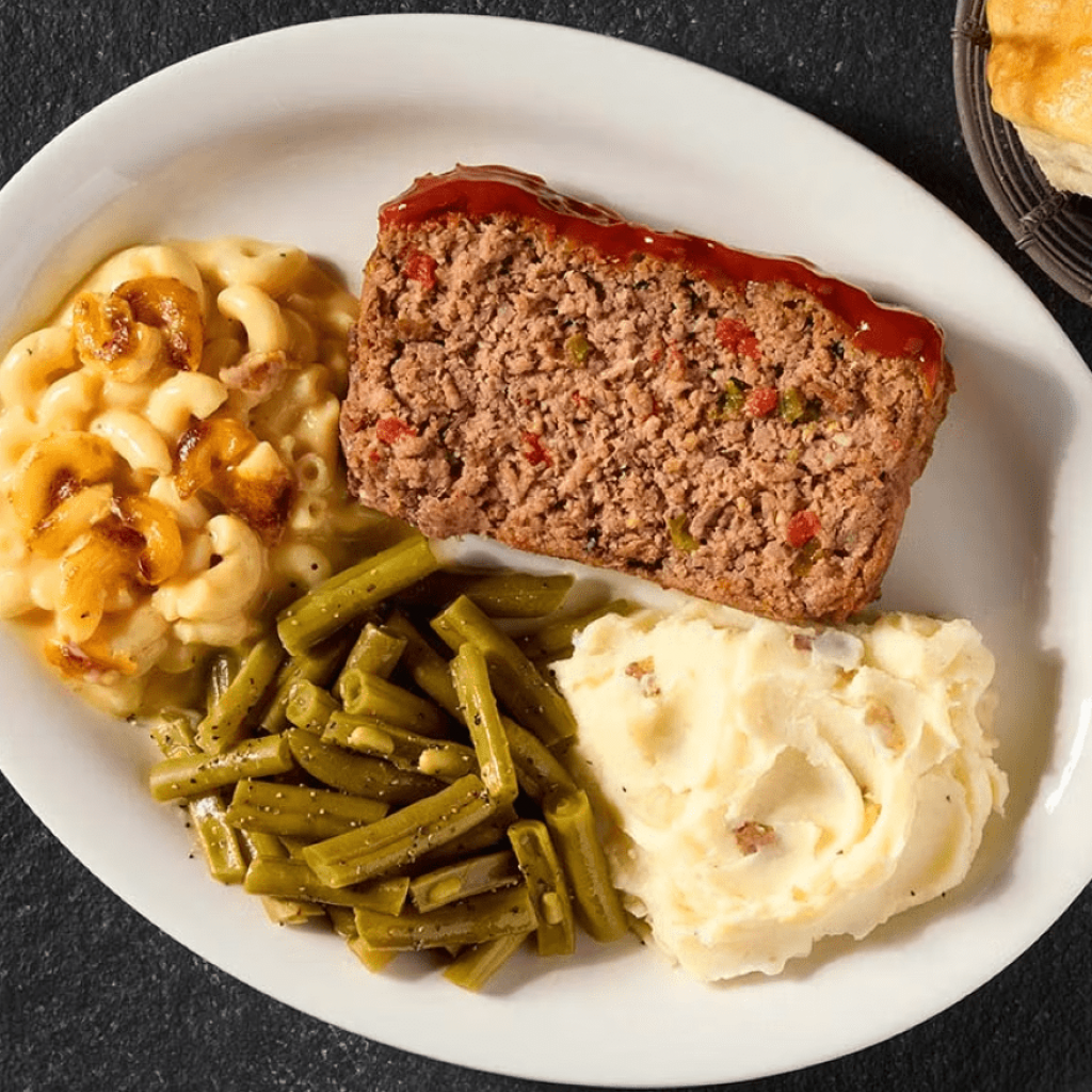 5 Restaurant Chains With the Best Meatloaf and Hash Browns, According to Diners