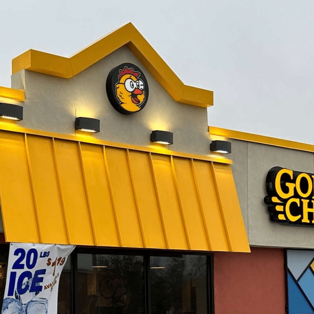 5 Restaurant Chains With the Best Chicken Tenders and Coleslaw, According to Diners