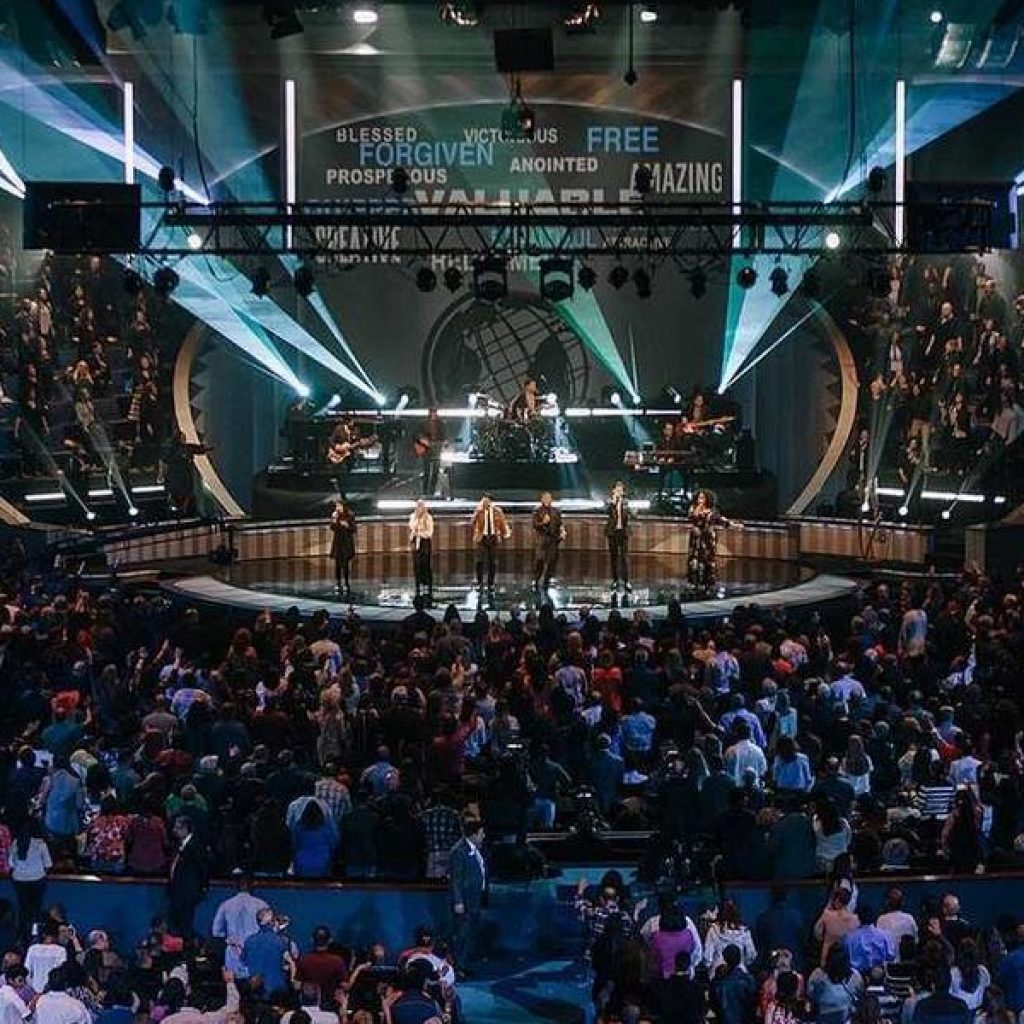 Fundamentalist legal group dives into church fight with
Native Americans