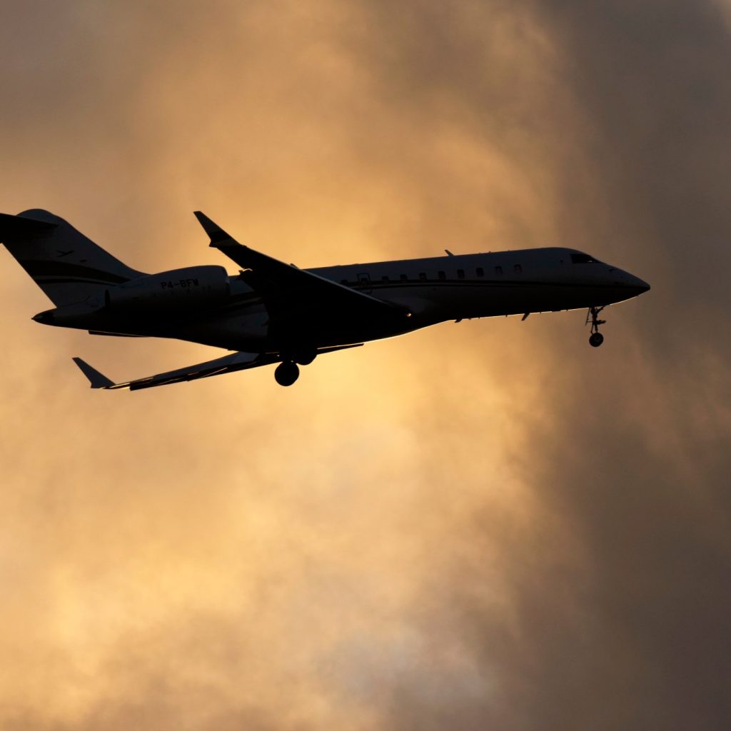 Trump threatens to block Canada’s Bombardier sales unless
planes made in US