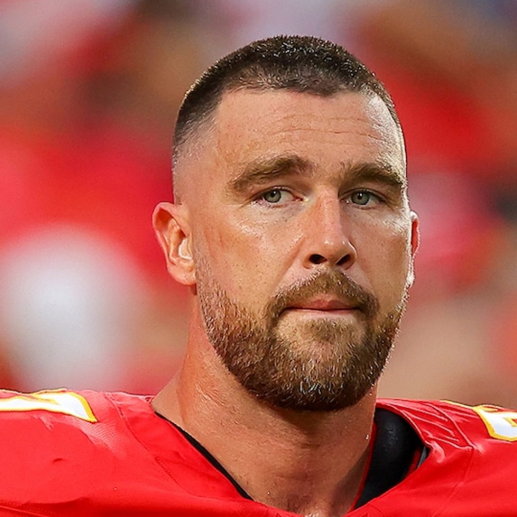 Why Travis Kelce Won’t Be Attending the 2026 VMAs With
Taylor Swift