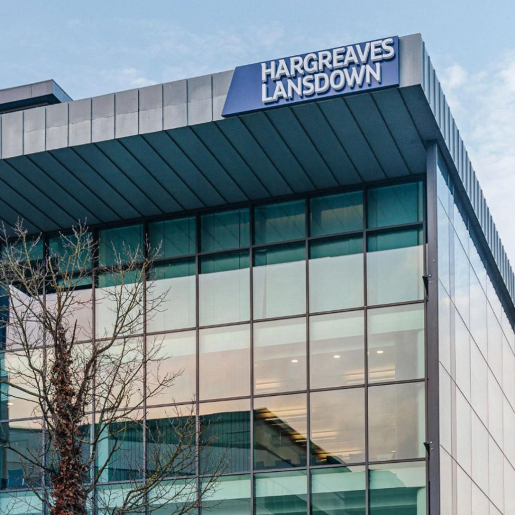 From warning to listing: UK’s largest retail investment
platform opens access to crypto ETNs