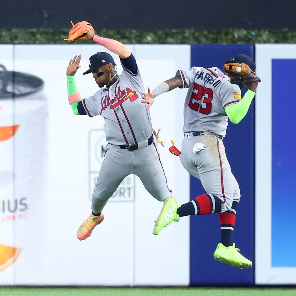 Braves roll Miami behind an offensive explosion and solid pitching