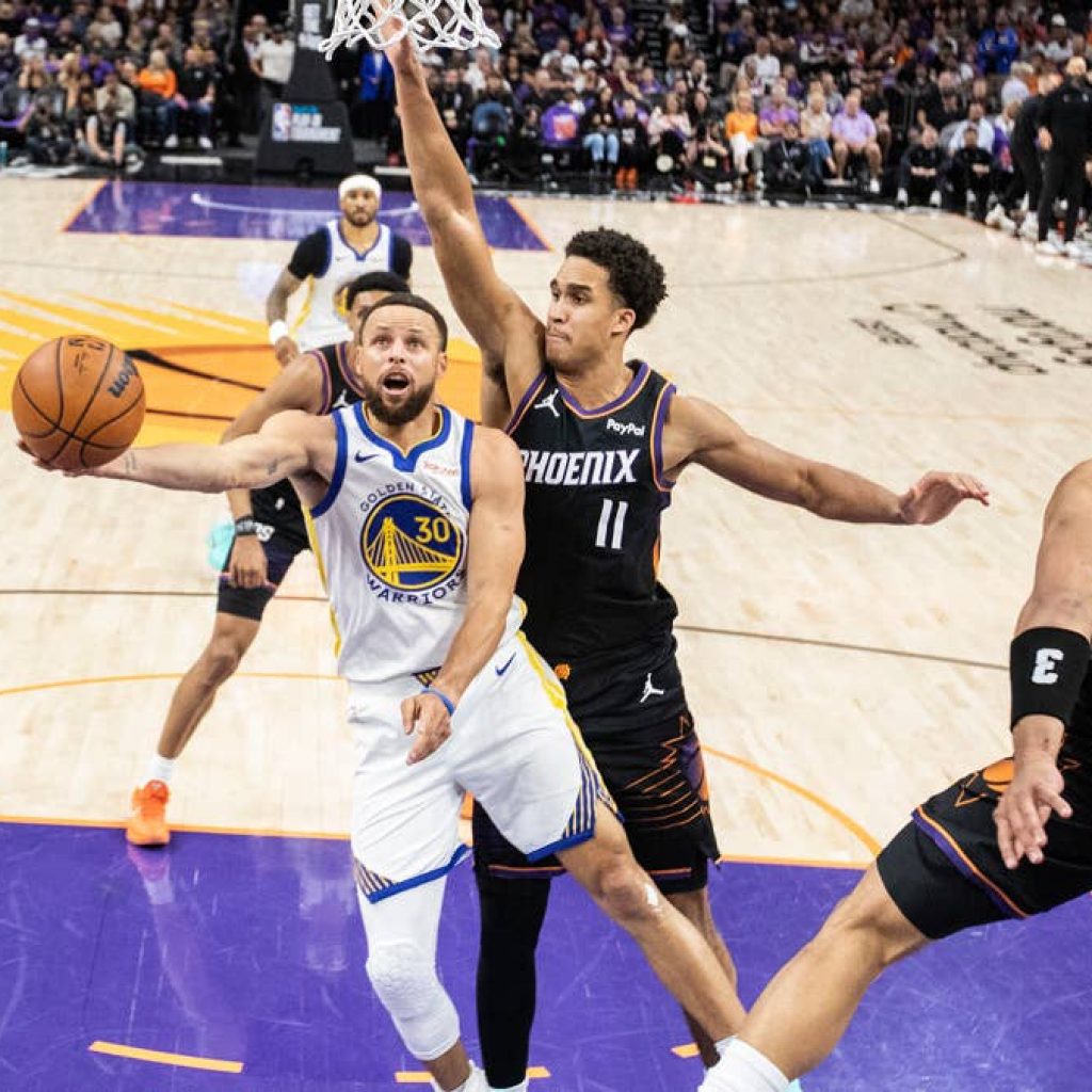 Stephen Curry left $20 million on the table to stay a Warrior