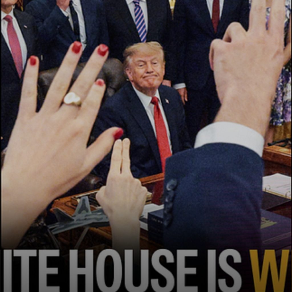 Just How Crazy is the White House Right Now? (w/ Sarah
Matthews) | Bulwark on Sunday