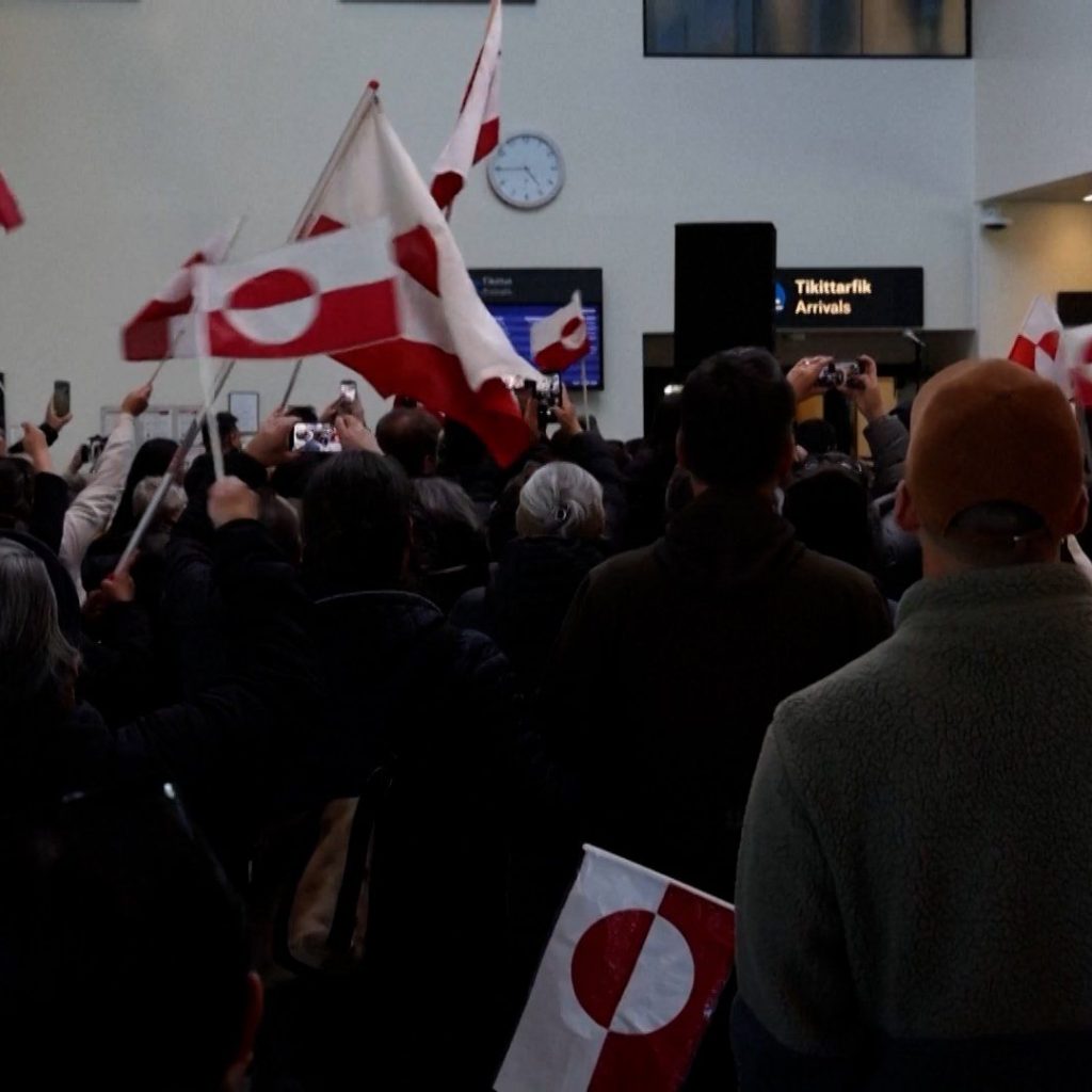 Greenland’s delegation gets hero’s welcome after signing
US-Denmark pact