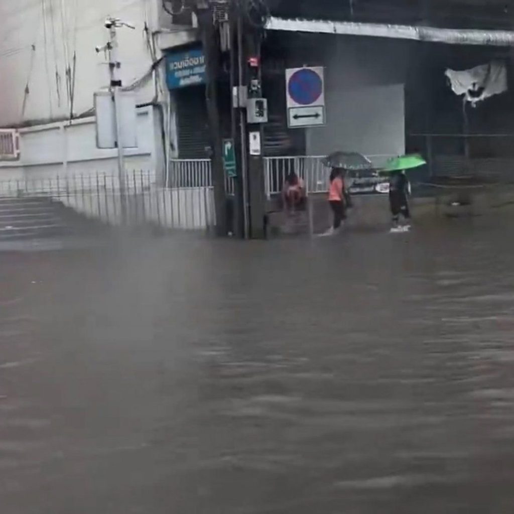 Bangkok on red alert as massive floods hit the city