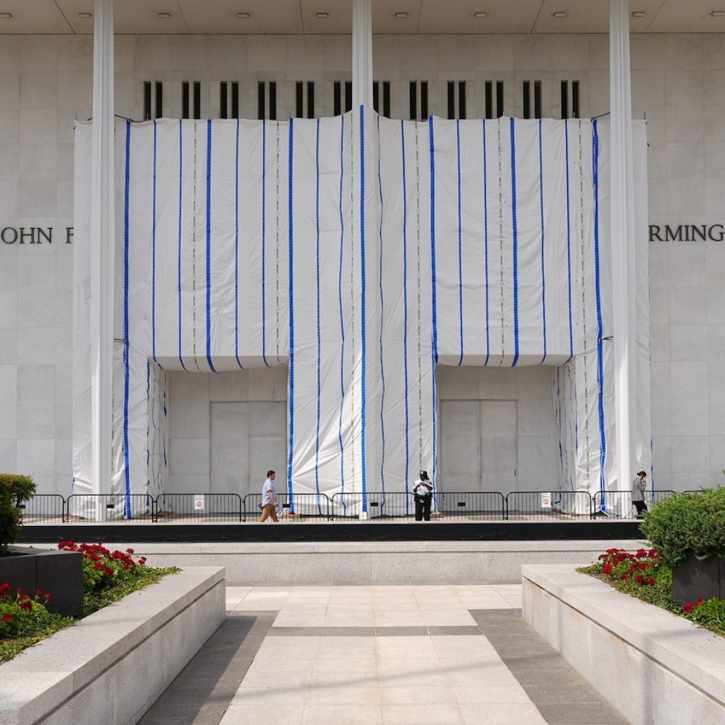 Kennedy Center warns of bankruptcy unless Trump’s name is
added to building