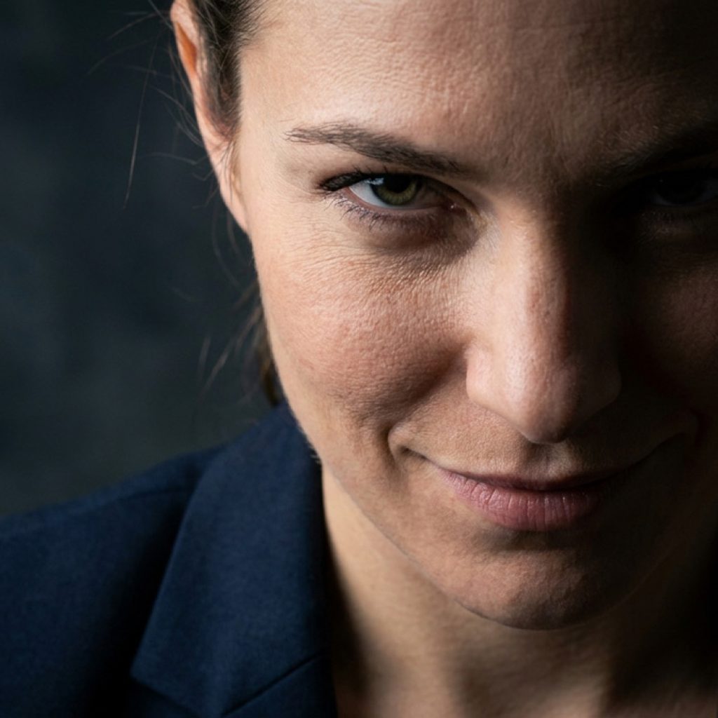 New psychology research links obsessive celebrity worship to criminal thinking